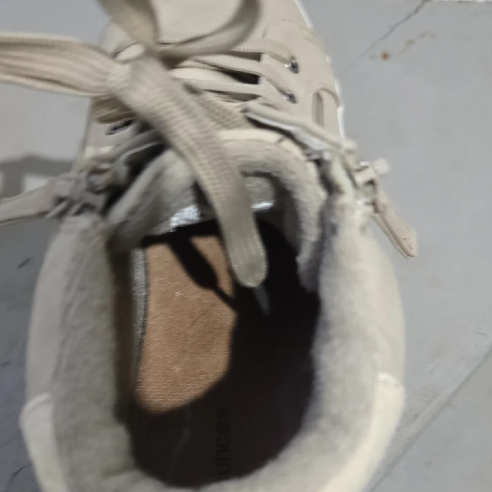 Beige Hybrid Sneakers - Picture 8 of 8